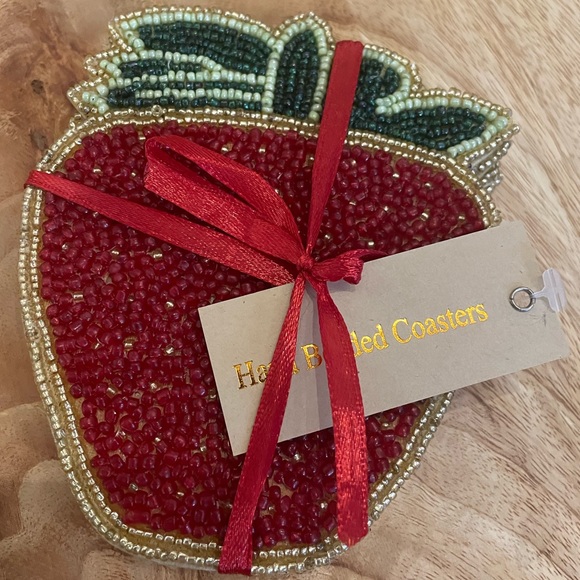 Cloud9 Designs Strawberry Hand Beaded Coasters Gorgeous & Unique Brand New NWT - Picture 4 of 7